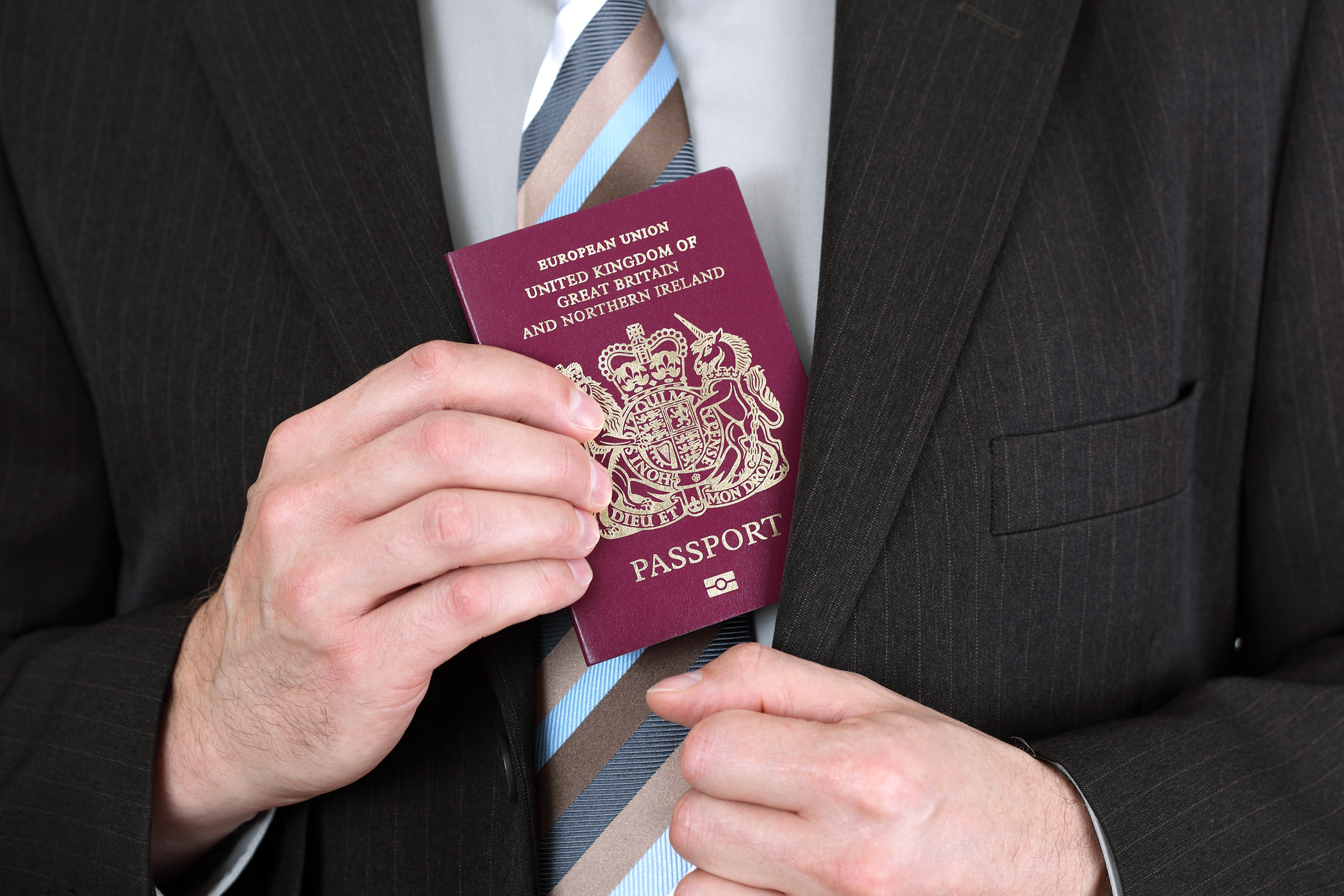 英国🇬🇧探亲签证顺利出签！ - 知乎